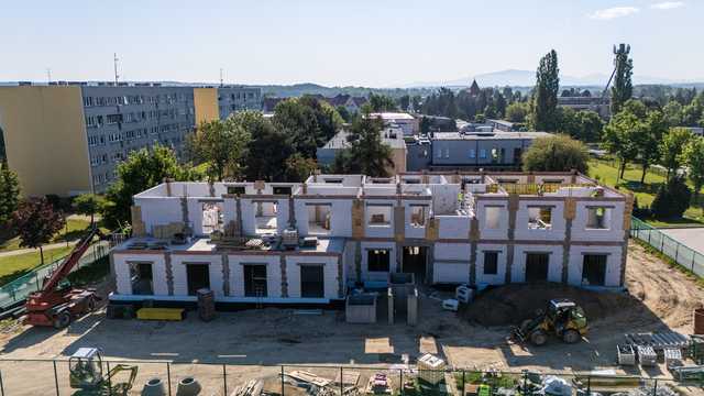 [FOTO] Zobaczcie, jak wygląda budowa hotelu i siłowni z lotu ptaka. To inwestycja za ponad 8,5 mln złotych