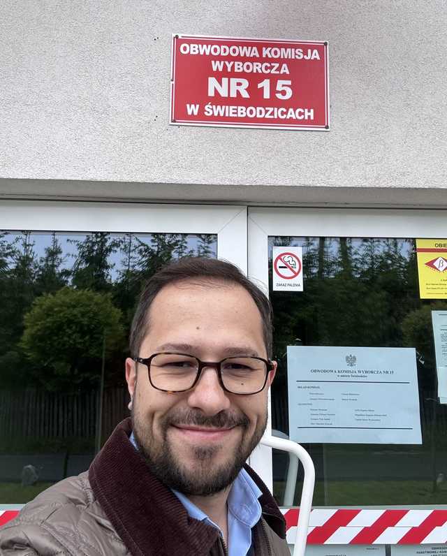 [FOTO] Samorządowcy, parlamentarzyści i europosłowie przy urnach wyborczych
