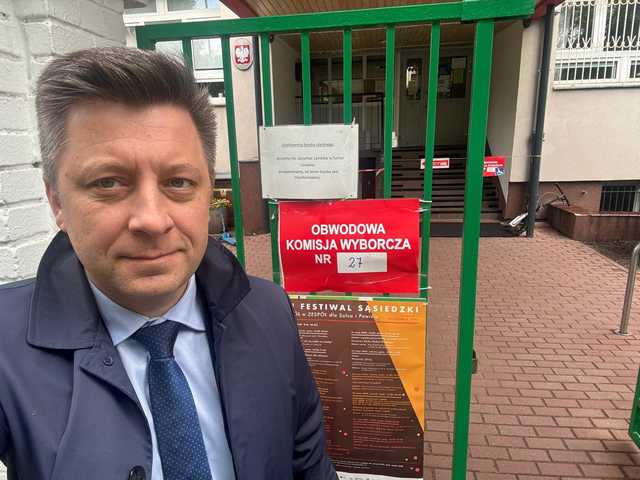 [FOTO] Samorządowcy, parlamentarzyści i europosłowie przy urnach wyborczych