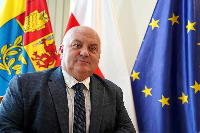 Nowy radny w Radzie Gminy Świdnica. Włodzimierz Kotarski złożył ślubowanie