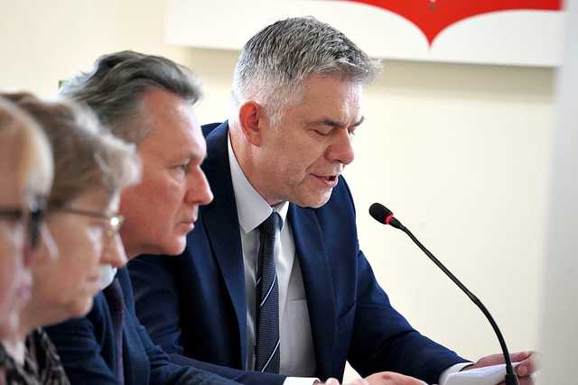 Nowy radny w Radzie Gminy Świdnica. Włodzimierz Kotarski złożył ślubowanie