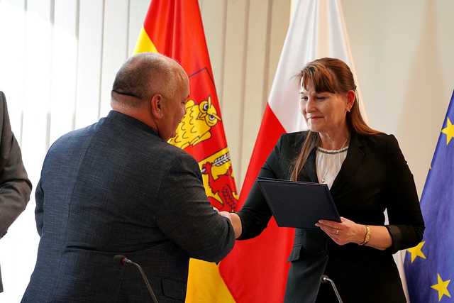 Nowy radny w Radzie Gminy Świdnica. Włodzimierz Kotarski złożył ślubowanie