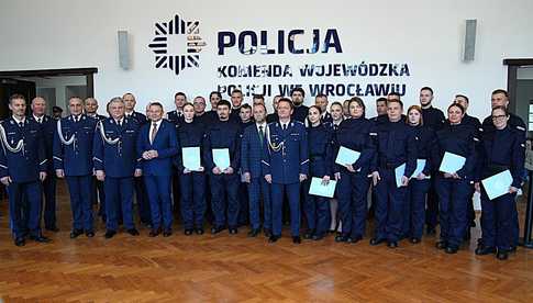 Szeregi dolnośląskiej Policji zasiliło 20 nowych funkcjonariuszy