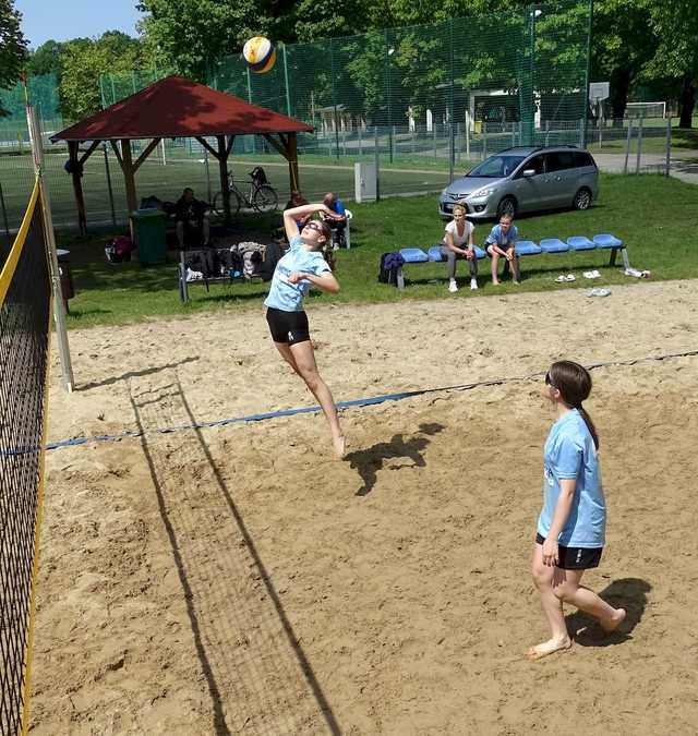 [FOTO] Za nami turniej plażówki dziewcząt z klas 7-8