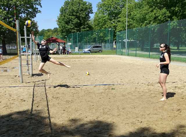 [FOTO] Za nami turniej plażówki dziewcząt z klas 7-8