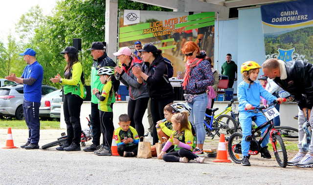 [FOTO] W Dobromierzu rywalizowali w kolarskiej Lidze MTB XC Aglomeracji Wałbrzyskiej
