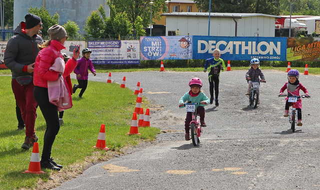 [FOTO] W Dobromierzu rywalizowali w kolarskiej Lidze MTB XC Aglomeracji Wałbrzyskiej