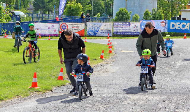 [FOTO] W Dobromierzu rywalizowali w kolarskiej Lidze MTB XC Aglomeracji Wałbrzyskiej