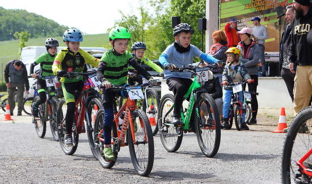[FOTO] W Dobromierzu rywalizowali w kolarskiej Lidze MTB XC Aglomeracji Wałbrzyskiej