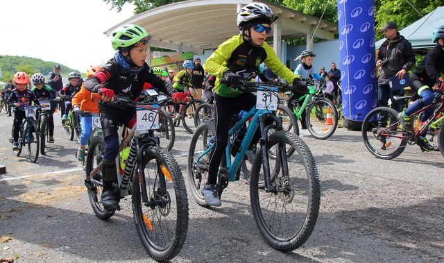 [FOTO] W Dobromierzu rywalizowali w kolarskiej Lidze MTB XC Aglomeracji Wałbrzyskiej
