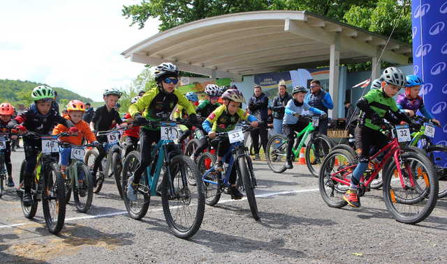 [FOTO] W Dobromierzu rywalizowali w kolarskiej Lidze MTB XC Aglomeracji Wałbrzyskiej