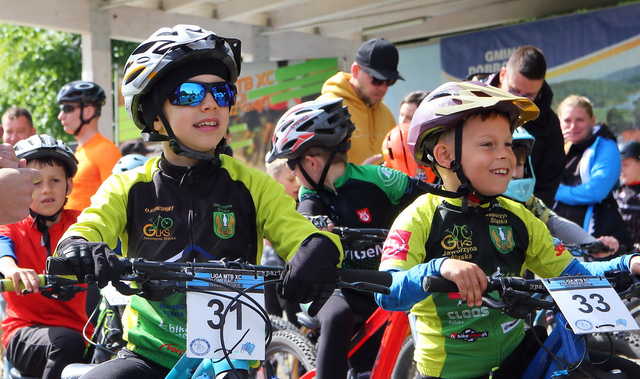 [FOTO] W Dobromierzu rywalizowali w kolarskiej Lidze MTB XC Aglomeracji Wałbrzyskiej
