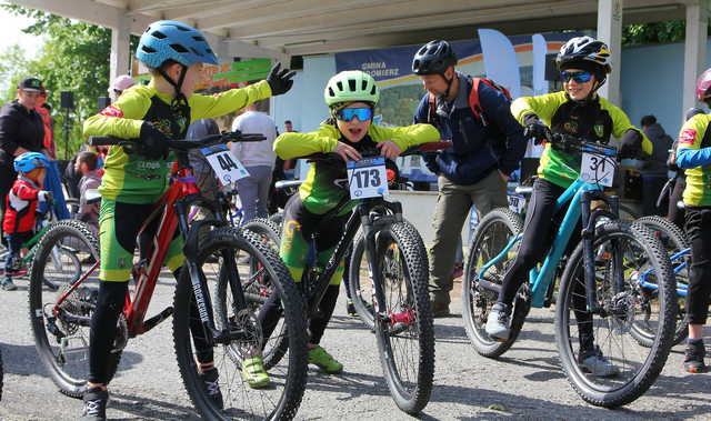 [FOTO] W Dobromierzu rywalizowali w kolarskiej Lidze MTB XC Aglomeracji Wałbrzyskiej