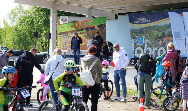 [FOTO] W Dobromierzu rywalizowali w kolarskiej Lidze MTB XC Aglomeracji Wałbrzyskiej