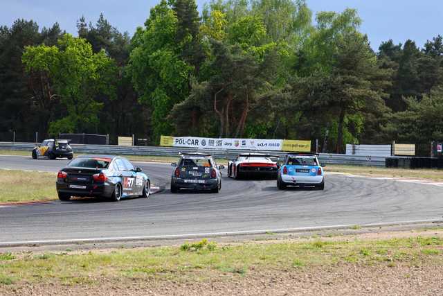 Udany początek sezonu i rywalizacja z Wicemistrzem Świata – Damian Lempart z Pole Position i podium w inauguracyjnej rundzie Super S Cup