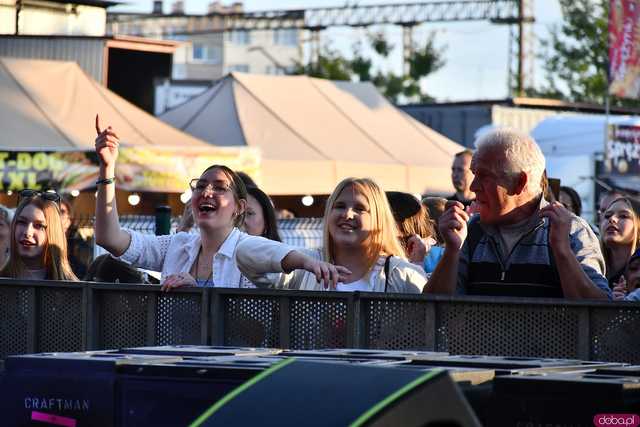 [WIDEO/FOTO] Ruszył drugi dzień świętowania w Żarowie. Na scenie Mała Lady P, wieczorem koncert Boys
