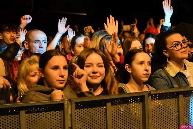 [WIDEO/FOTO] Ruszył drugi dzień świętowania w Żarowie. Na scenie Mała Lady P, wieczorem koncert Boys