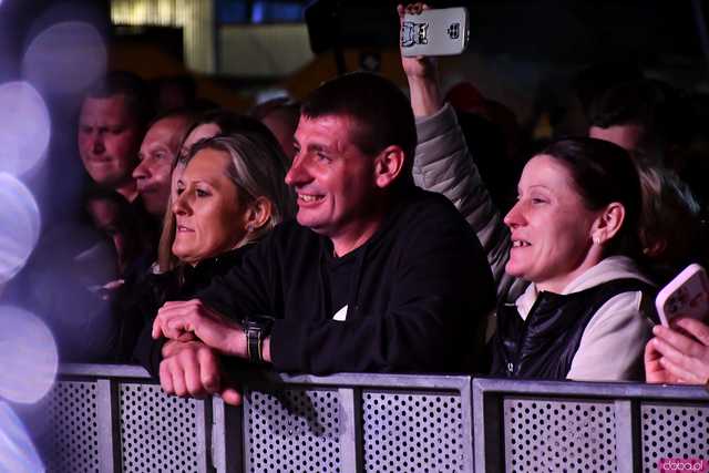 [WIDEO/FOTO] Ruszył drugi dzień świętowania w Żarowie. Na scenie Mała Lady P, wieczorem koncert Boys
