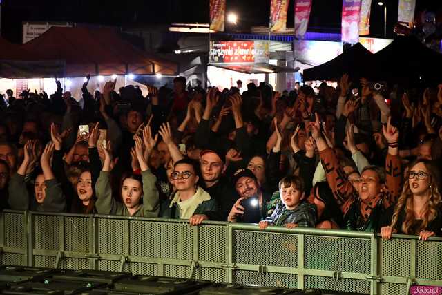 [WIDEO/FOTO] Ruszył drugi dzień świętowania w Żarowie. Na scenie Mała Lady P, wieczorem koncert Boys