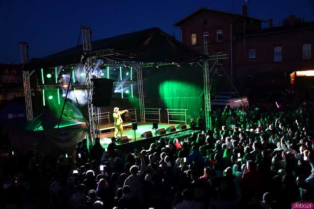 [WIDEO/FOTO] Ruszył drugi dzień świętowania w Żarowie. Na scenie Mała Lady P, wieczorem koncert Boys
