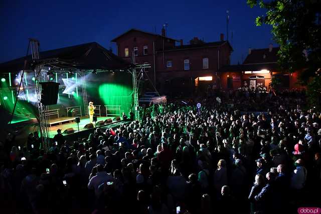 [WIDEO/FOTO] Ruszył drugi dzień świętowania w Żarowie. Na scenie Mała Lady P, wieczorem koncert Boys