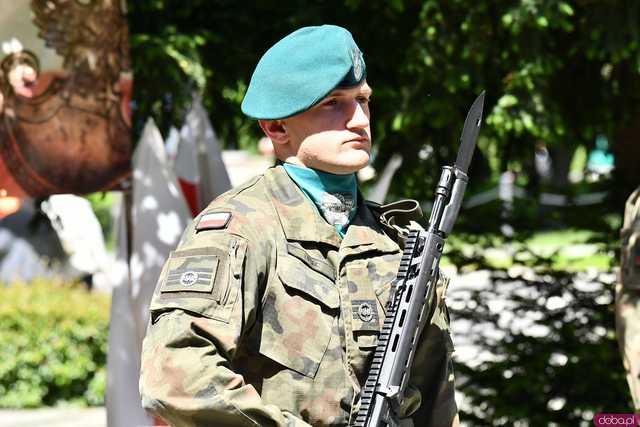 [WIDEO/FOTO] Upamiętnili rotmistrza Pileckiego w VI Świdnickim Marszu Pamięci