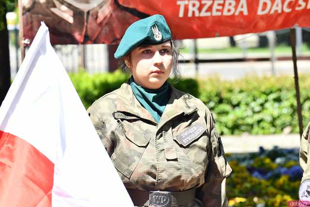[WIDEO/FOTO] Upamiętnili rotmistrza Pileckiego w VI Świdnickim Marszu Pamięci