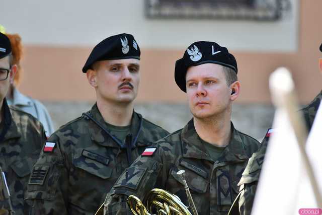 [WIDEO/FOTO] Upamiętnili rotmistrza Pileckiego w VI Świdnickim Marszu Pamięci