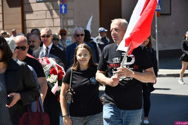 [WIDEO/FOTO] Upamiętnili rotmistrza Pileckiego w VI Świdnickim Marszu Pamięci