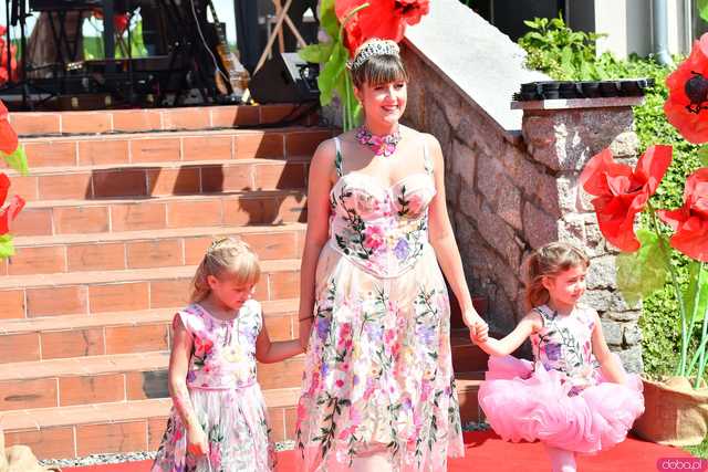 [WIDEO/FOTO] Pokaz mody, koncert, licytacje i moc atrakcji dla dzieci na charytatywnym Pikniku Rodzinnym w Winnicy Silesian