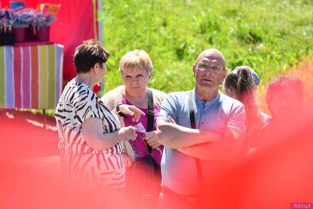 [WIDEO/FOTO] Pokaz mody, koncert, licytacje i moc atrakcji dla dzieci na charytatywnym Pikniku Rodzinnym w Winnicy Silesian