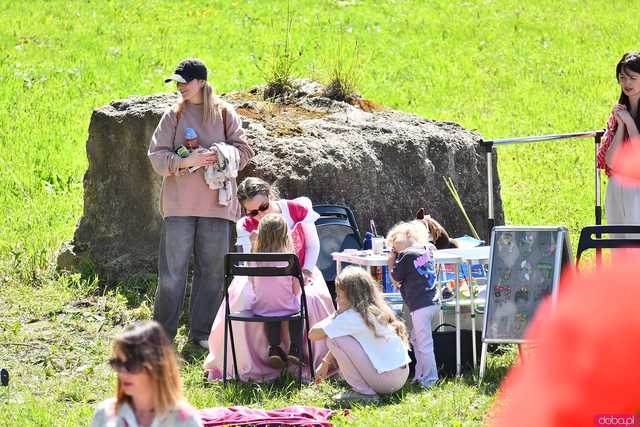 [WIDEO/FOTO] Pokaz mody, koncert, licytacje i moc atrakcji dla dzieci na charytatywnym Pikniku Rodzinnym w Winnicy Silesian