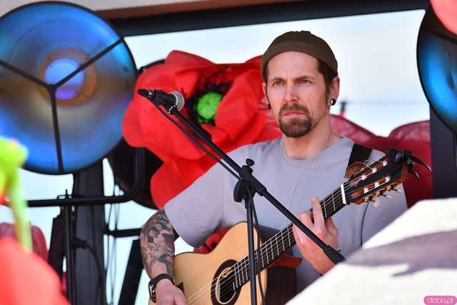 [WIDEO/FOTO] Pokaz mody, koncert, licytacje i moc atrakcji dla dzieci na charytatywnym Pikniku Rodzinnym w Winnicy Silesian