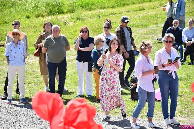 [WIDEO/FOTO] Pokaz mody, koncert, licytacje i moc atrakcji dla dzieci na charytatywnym Pikniku Rodzinnym w Winnicy Silesian