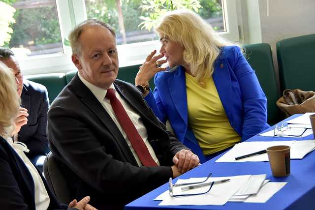 Samorządowe laury dla uczniów z Witoszowa Dolnego