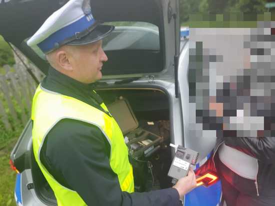 Piła i pojechała… prosto w ręce policji. Akcja „Trzeźwość” na drogach powiatu świdnickiego