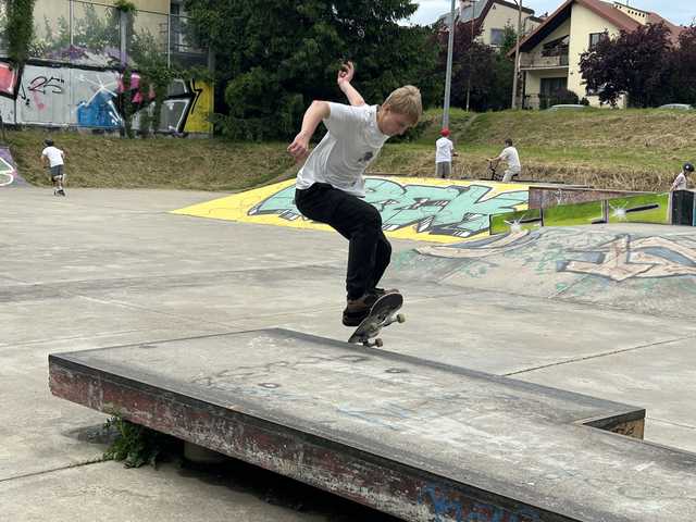 Skate