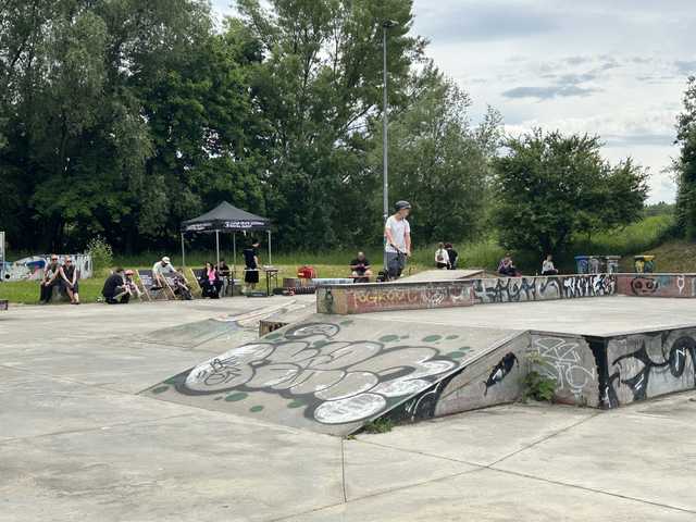 Skate