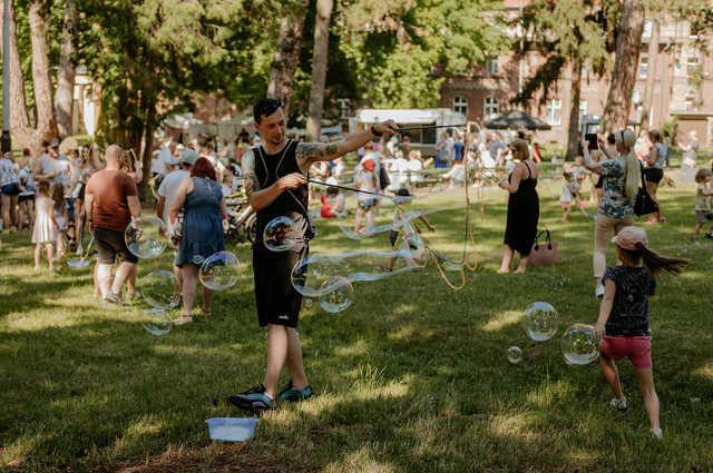 Przed nami kolejny Mydlany Park Festiwal w Żarowie. Zobaczcie, jak to wyglądało rok temu! [ZDJĘCIA]