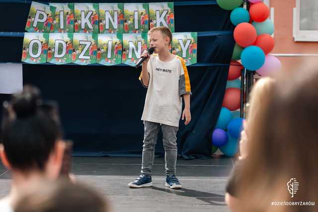 [FOTO] Moc atrakcji na Pikniku Rodzinnym przy Szkole Podstawowej w Żarowie