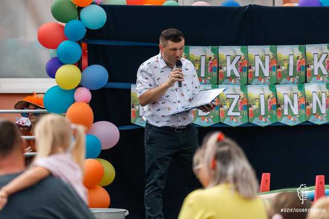 [FOTO] Moc atrakcji na Pikniku Rodzinnym przy Szkole Podstawowej w Żarowie