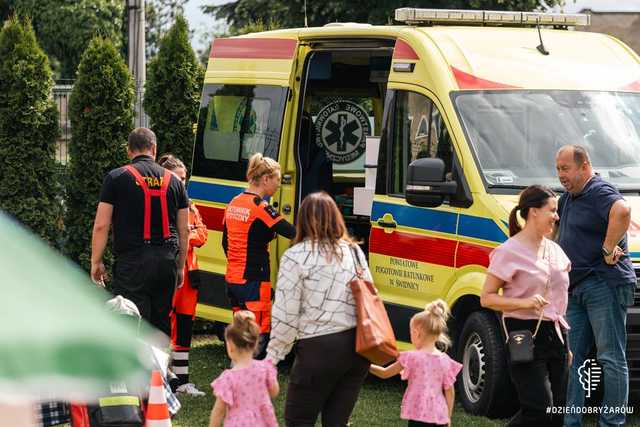 [FOTO] Moc atrakcji na Pikniku Rodzinnym przy Szkole Podstawowej w Żarowie