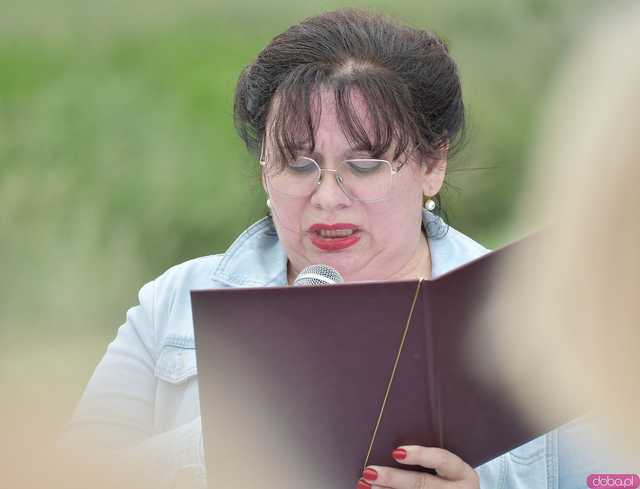 [WIDEO/FOTO] Jeżeli tracimy o nich pamięć, to odbieramy sens ich cierpienia. Biały Marsz przeszedł do Muzeum Gross-Rosen