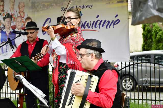 [WIDEO/FOTO] Powitanie Lata na Ludowo. Zespoły folklorystyczne z naszego regionu wystąpiły w Goczałkowie