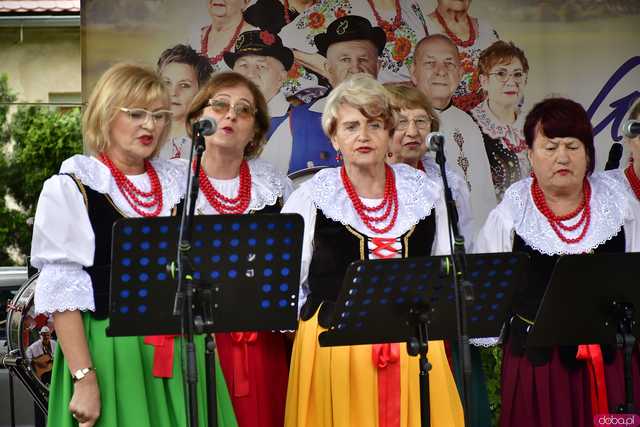 [WIDEO/FOTO] Powitanie Lata na Ludowo. Zespoły folklorystyczne z naszego regionu wystąpiły w Goczałkowie