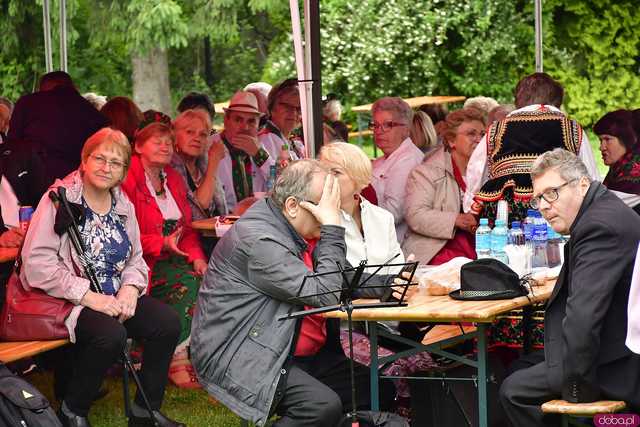 [WIDEO/FOTO] Powitanie Lata na Ludowo. Zespoły folklorystyczne z naszego regionu wystąpiły w Goczałkowie