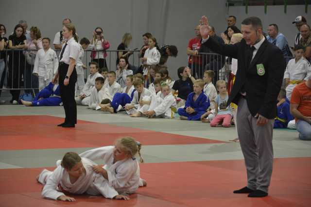 [FOTO] Upamiętnili Edwarda Brzegowego w duchu sportowej rywalizacji podczas XXIII Międzynarodowego Memoriału Judo w Strzegomiu