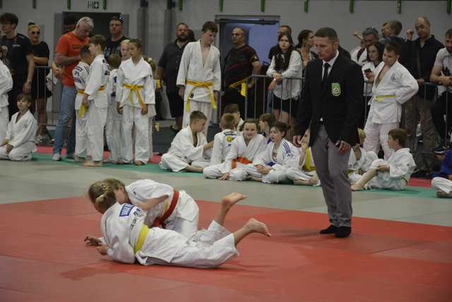 [FOTO] Upamiętnili Edwarda Brzegowego w duchu sportowej rywalizacji podczas XXIII Międzynarodowego Memoriału Judo w Strzegomiu