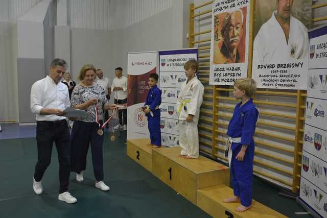 [FOTO] Upamiętnili Edwarda Brzegowego w duchu sportowej rywalizacji podczas XXIII Międzynarodowego Memoriału Judo w Strzegomiu