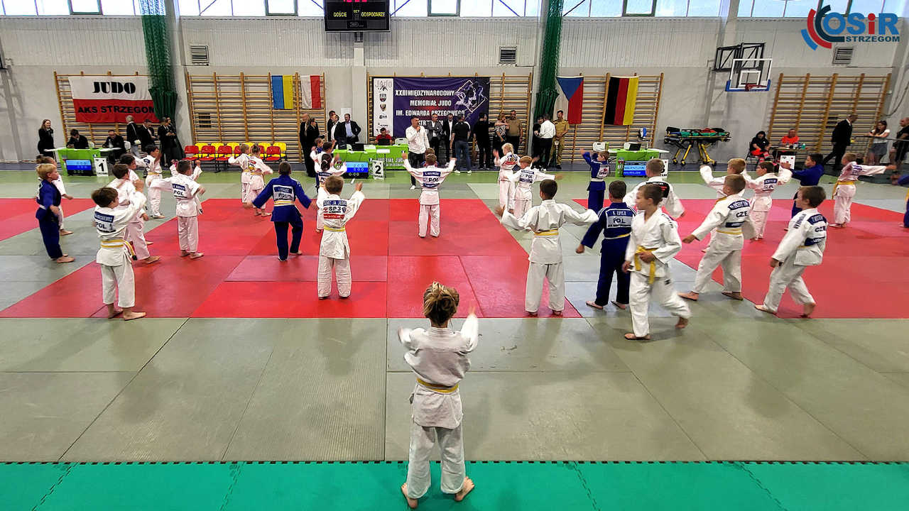 [FOTO] Upamiętnili Edwarda Brzegowego w duchu sportowej rywalizacji podczas XXIII Międzynarodowego Memoriału Judo w Strzegomiu